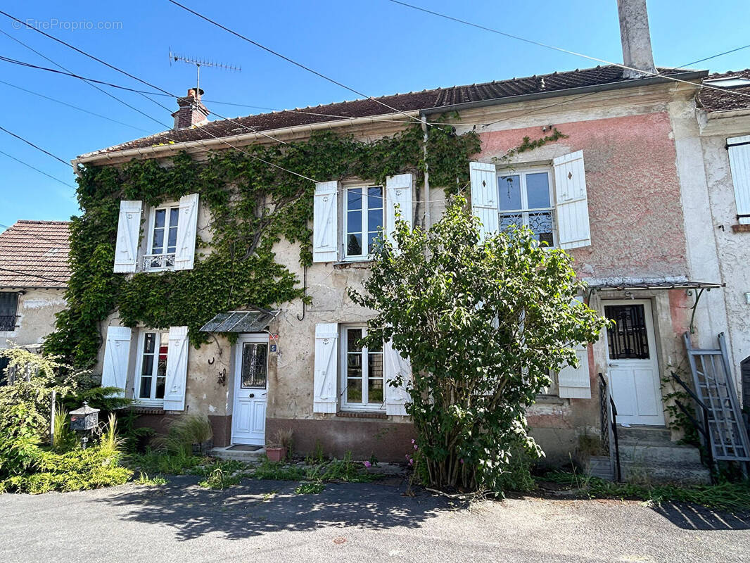 Maison à CHANGIS-SUR-MARNE