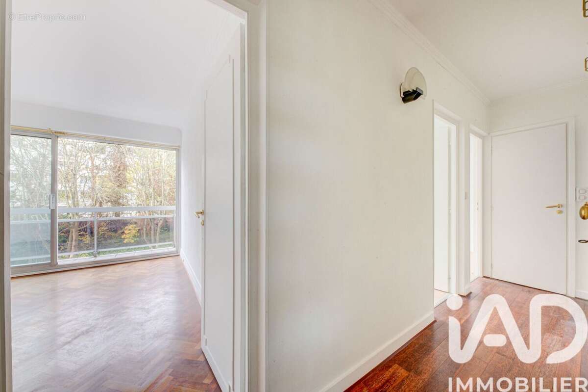 Photo 4 - Appartement à MARLY-LE-ROI