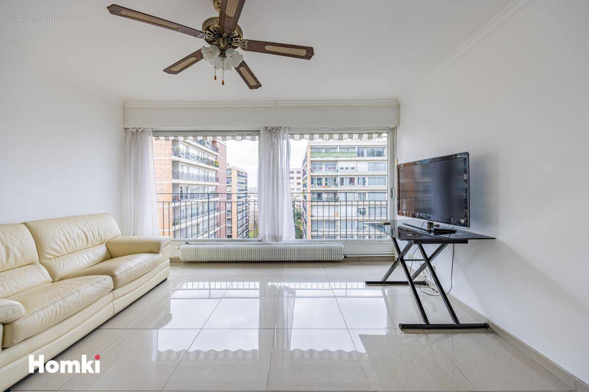 Appartement à PARIS-11E