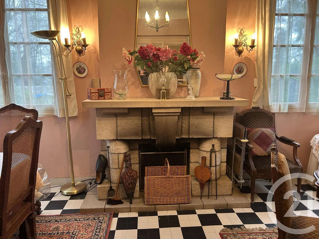 Maison à SAMOIS-SUR-SEINE