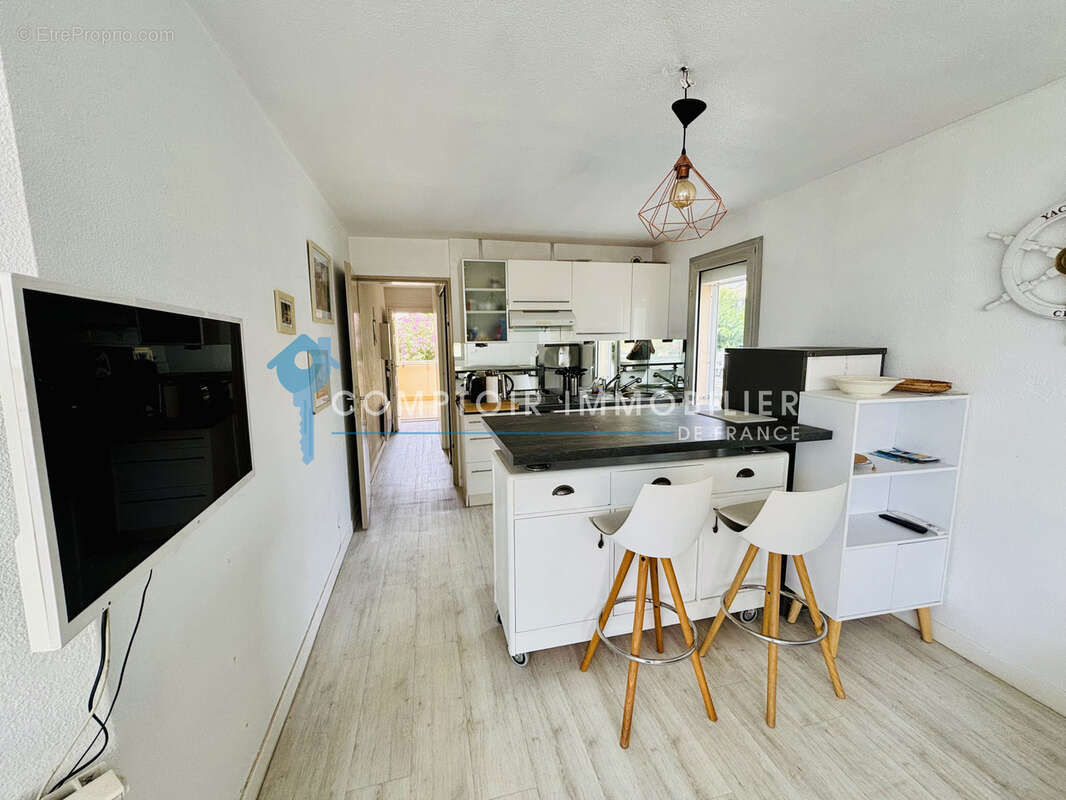 Appartement T1 Cabine Carnon Vue Mer transversale - photo 3