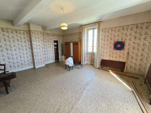 Maison à ESCORNEBOEUF