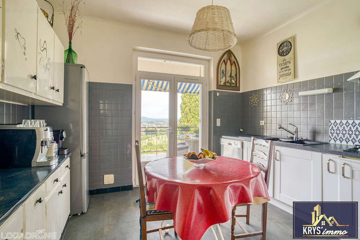 Maison à PUJOLS