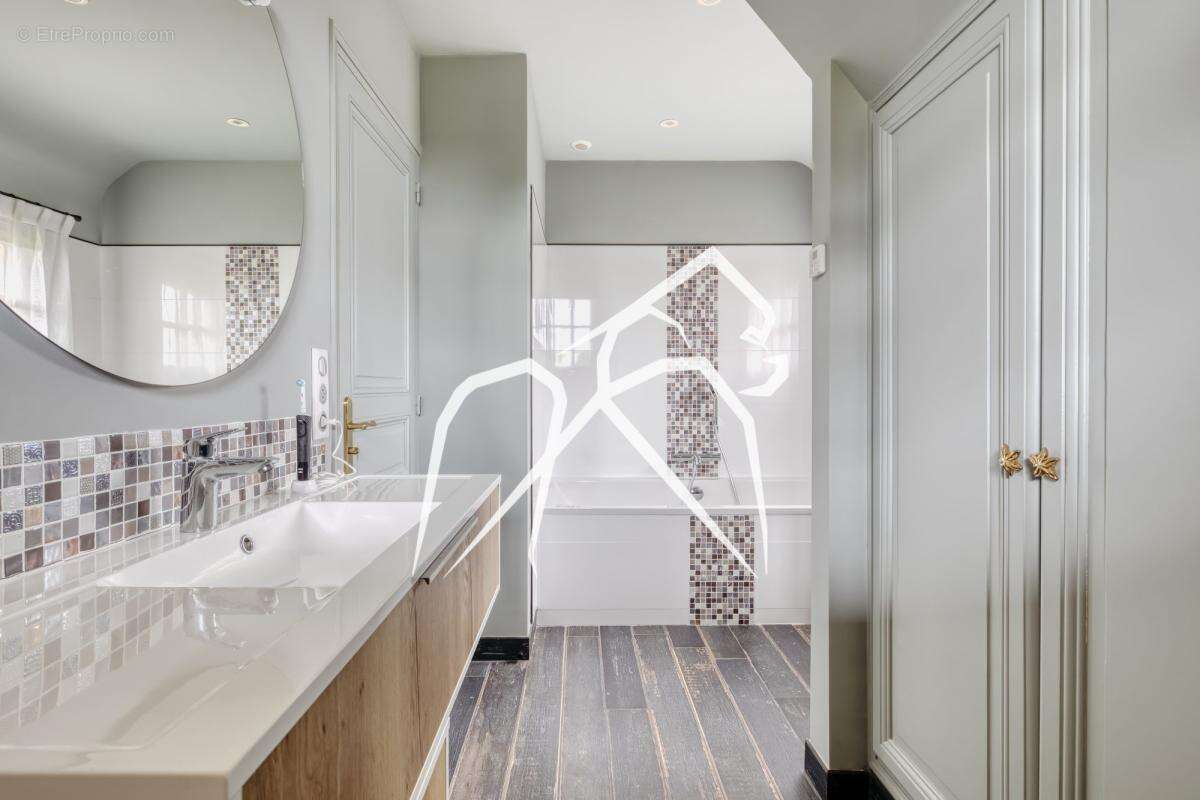 Maison à ISNEAUVILLE