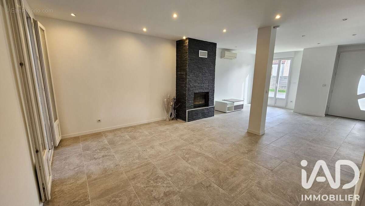 Photo 3 - Maison à LA FERTE-SOUS-JOUARRE