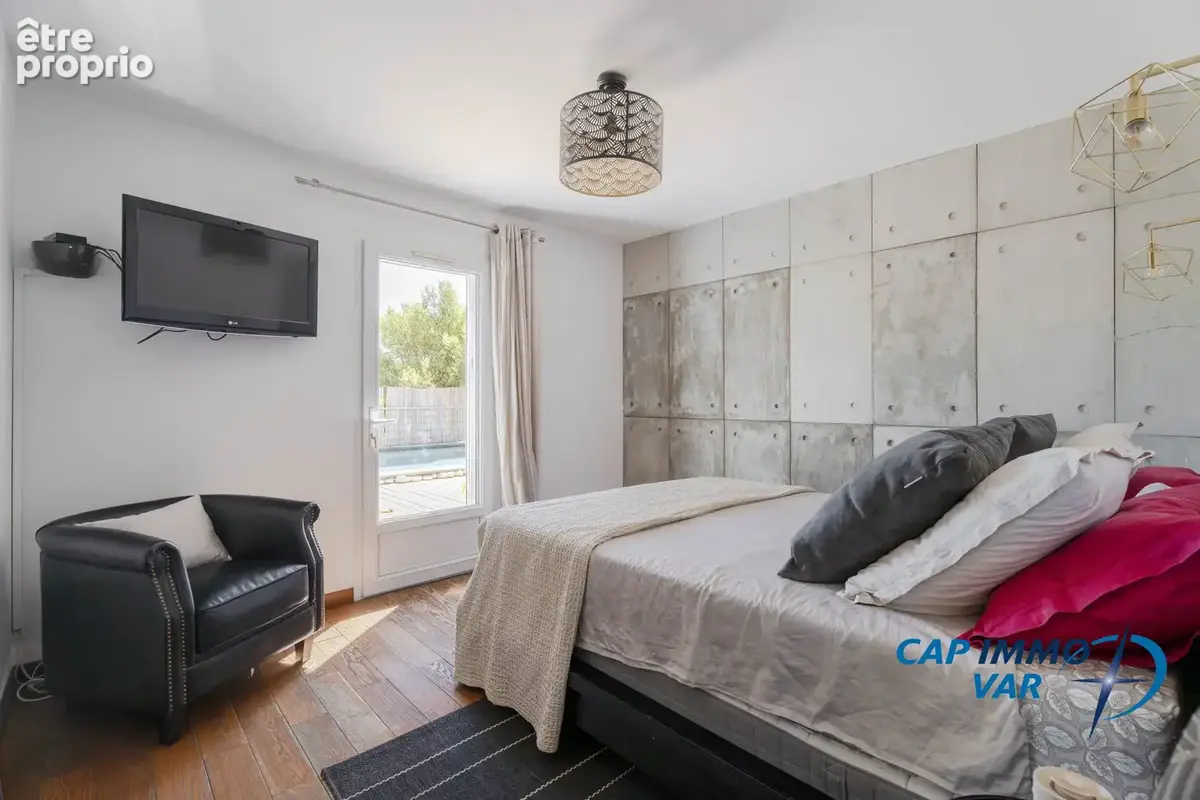 Maison 182 m² à Ceyreste  - photo 9