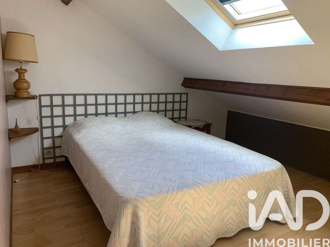 Photo 9 - Maison à VILLENEUVE-LA-GUYARD