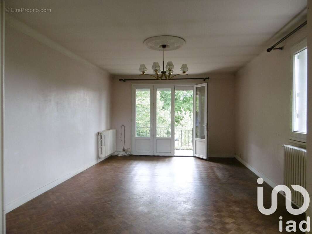 Maison 109 m² à Montmorillon  - photo 6