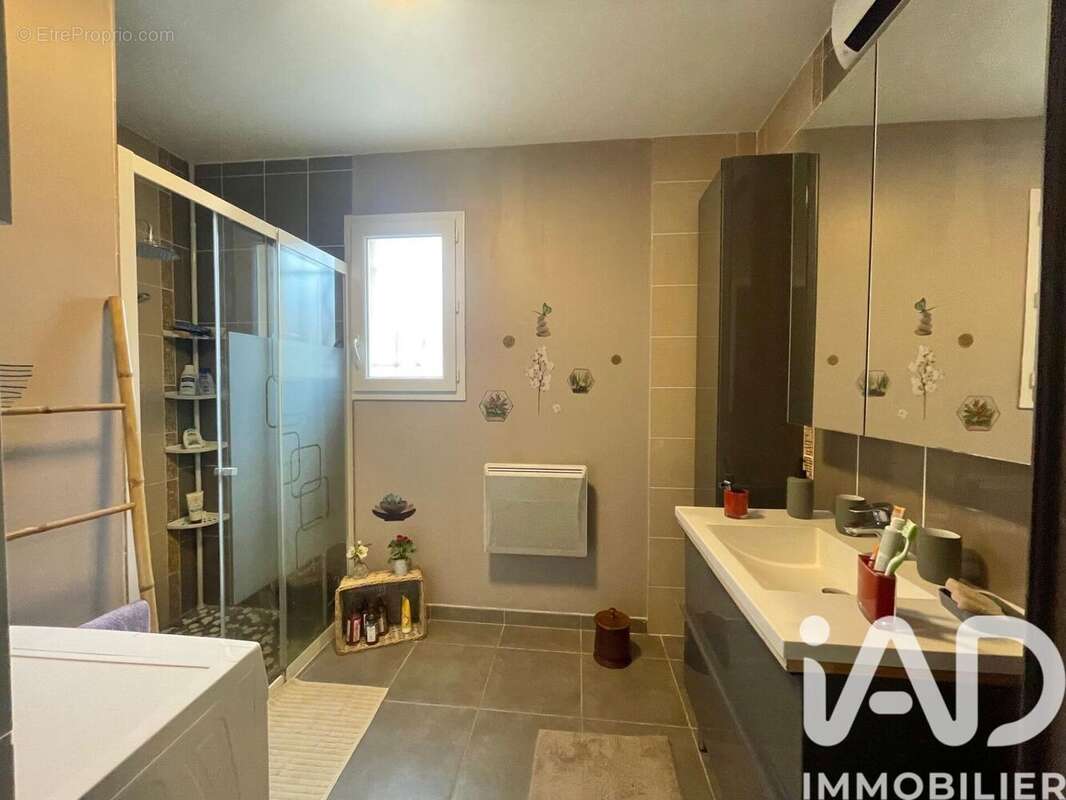 Photo 8 - Maison à SAINT-CHINIAN