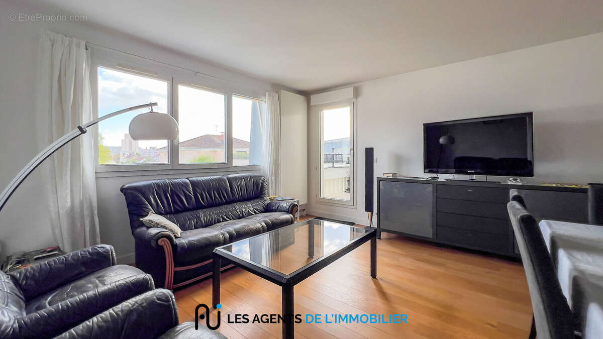 Appartement à NANTERRE