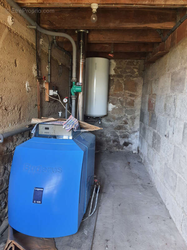 Maison à SAINT-GERMAIN-LAVAL