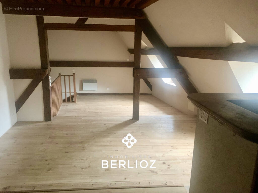 Appartement à SAINT-MARTIN-D'URIAGE