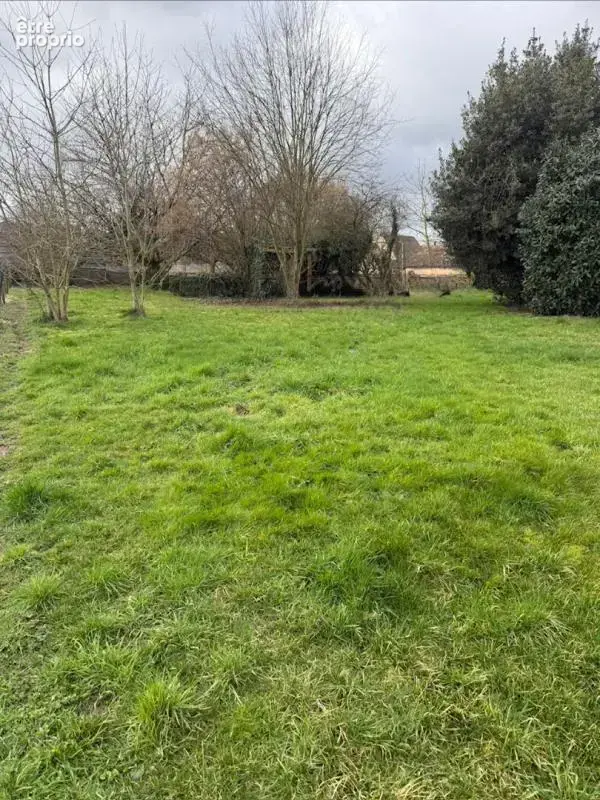 terrain à construire vendu viabilisé et tout clôturé de 740 m² - photo 7