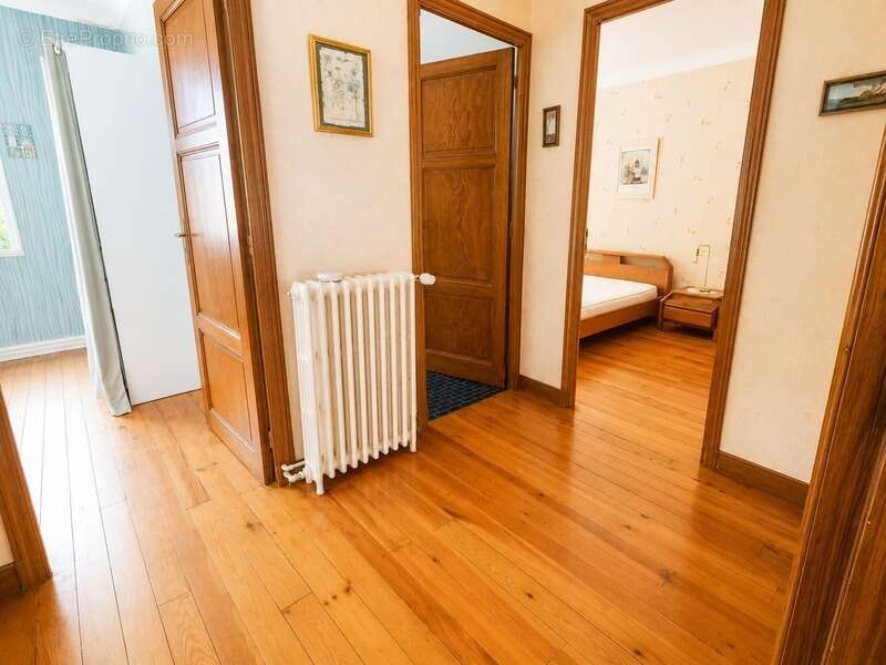 Maison 161m2 avec jardin à SARRANCOLIN (65) - photo 13