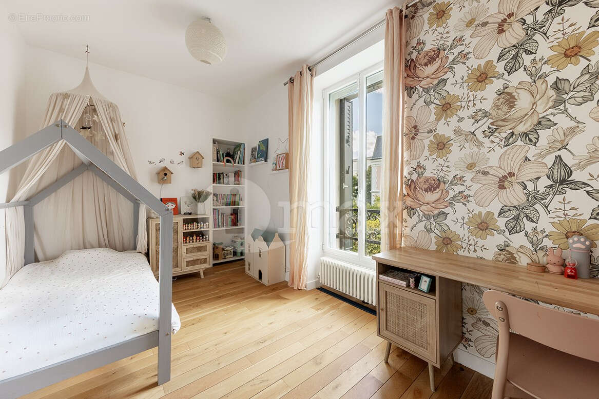 Maison à ASNIERES-SUR-SEINE