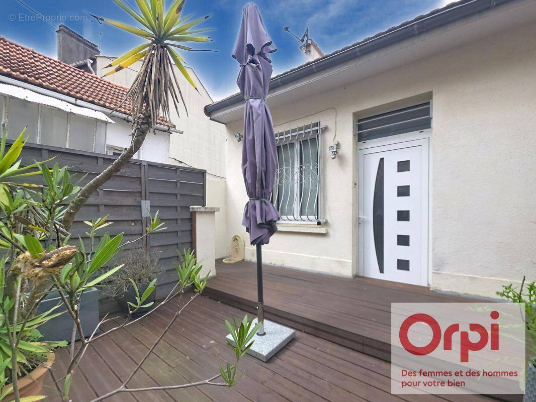 Appartement à ISSY-LES-MOULINEAUX