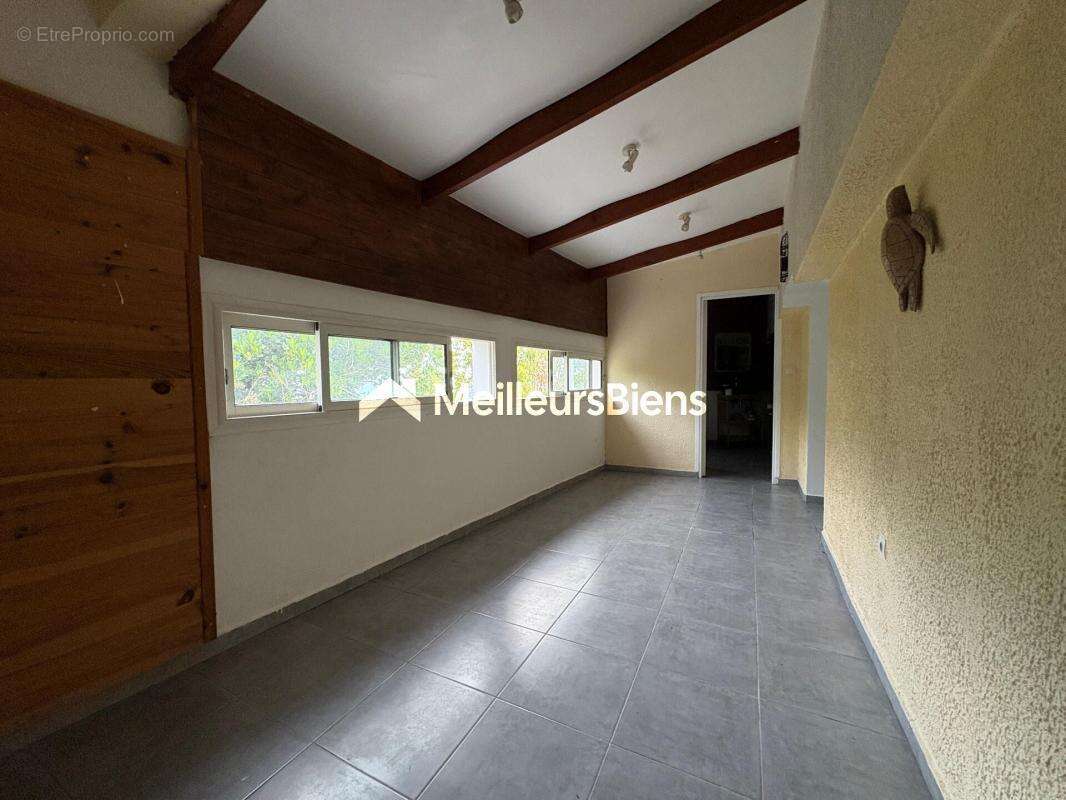 Maison à PETITE-ILE