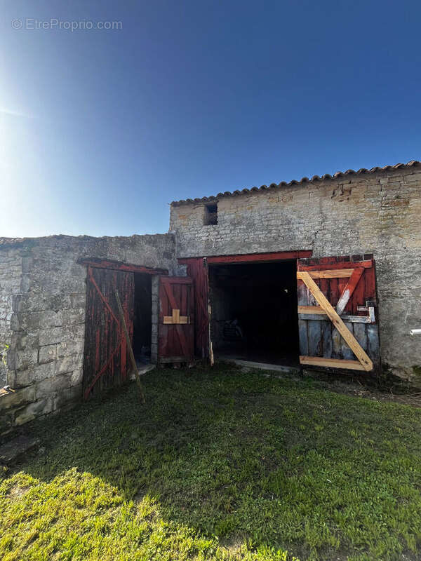 Le Château d'Oléron - Ensemble immobilier chais et dépendances rénovées - photo 10
