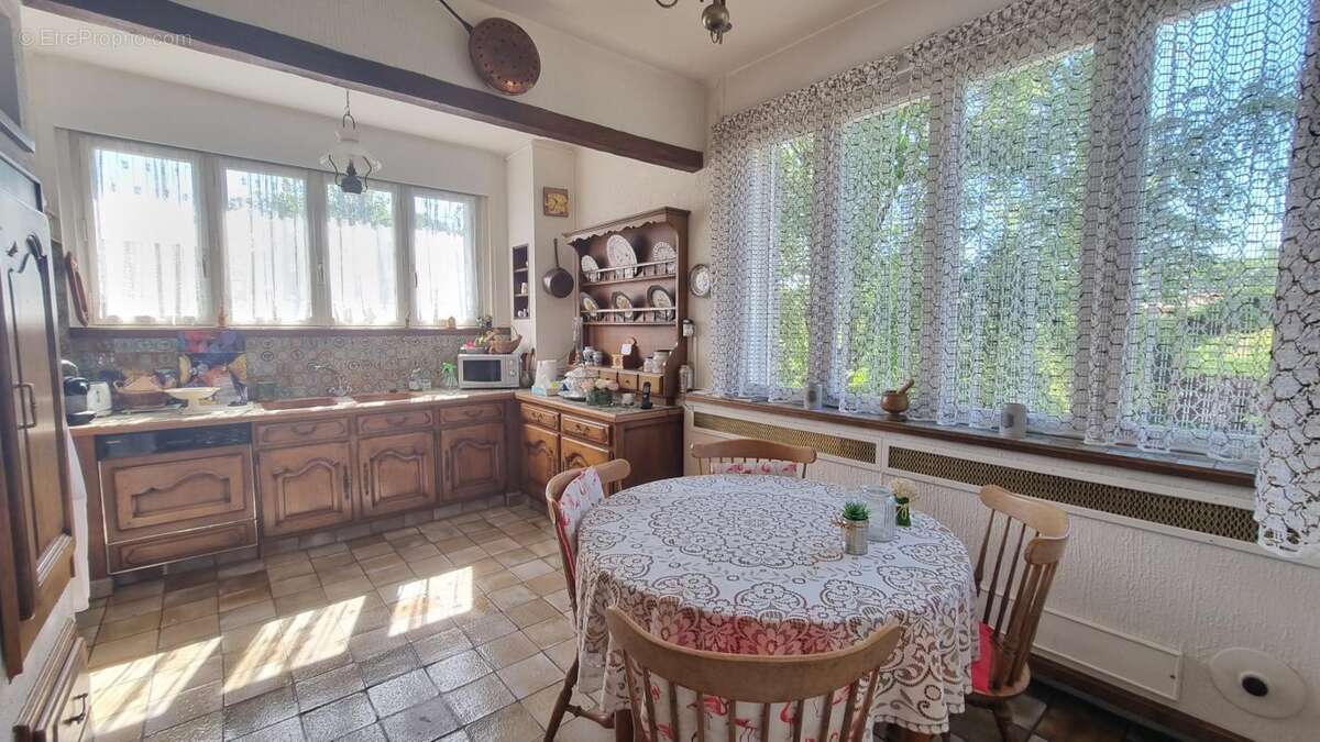 Maison à FONTAINES-SUR-SAONE