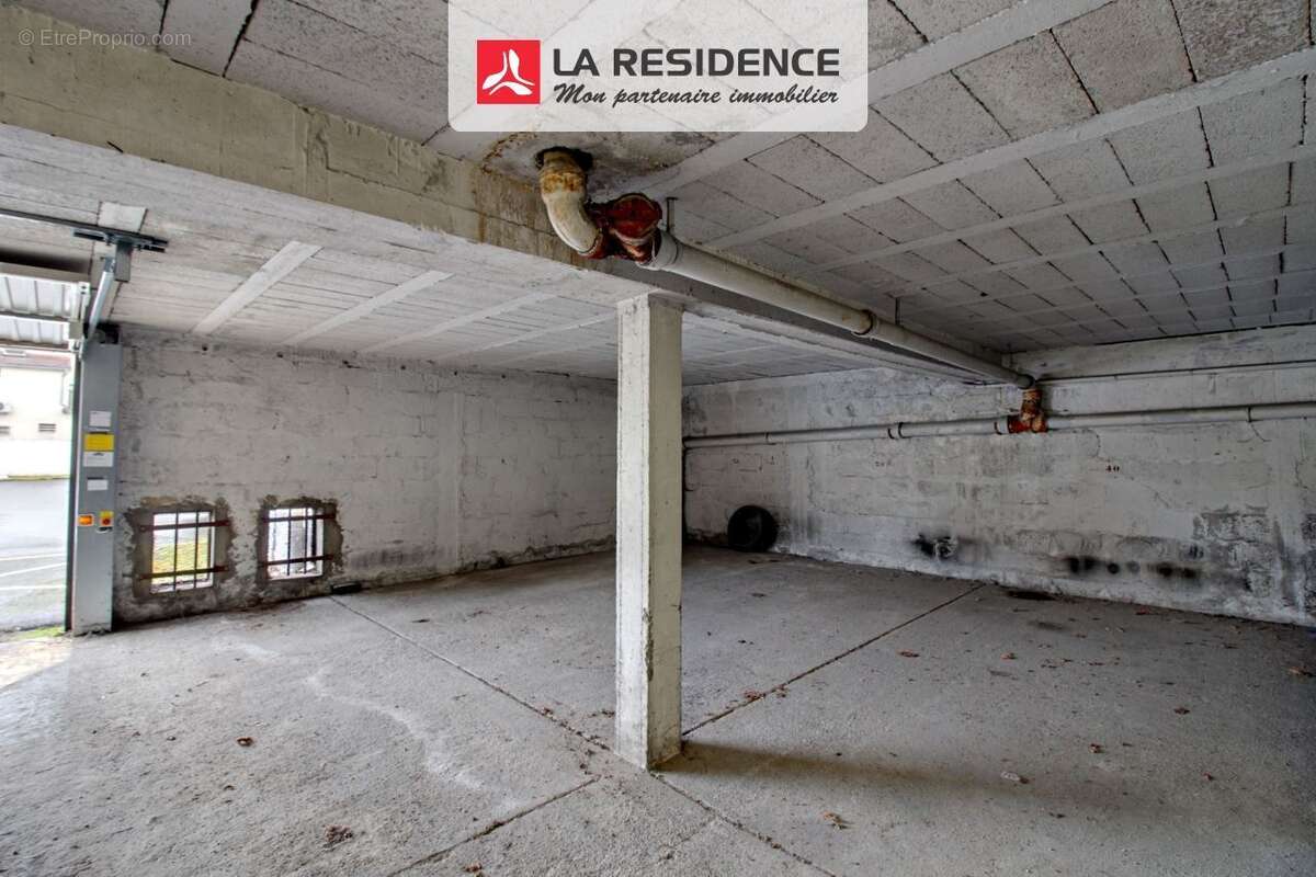 Parking à CONFLANS-SAINTE-HONORINE