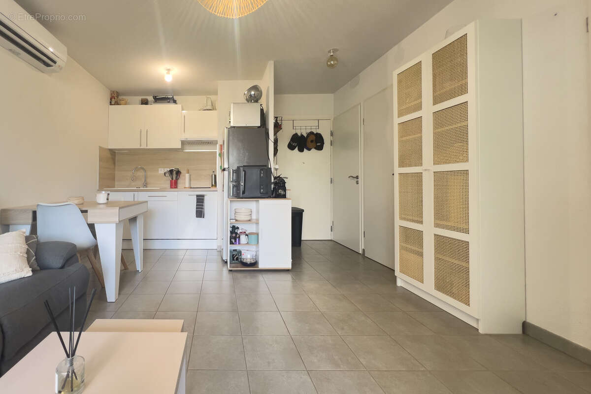 Appartement à LA LONDE-LES-MAURES