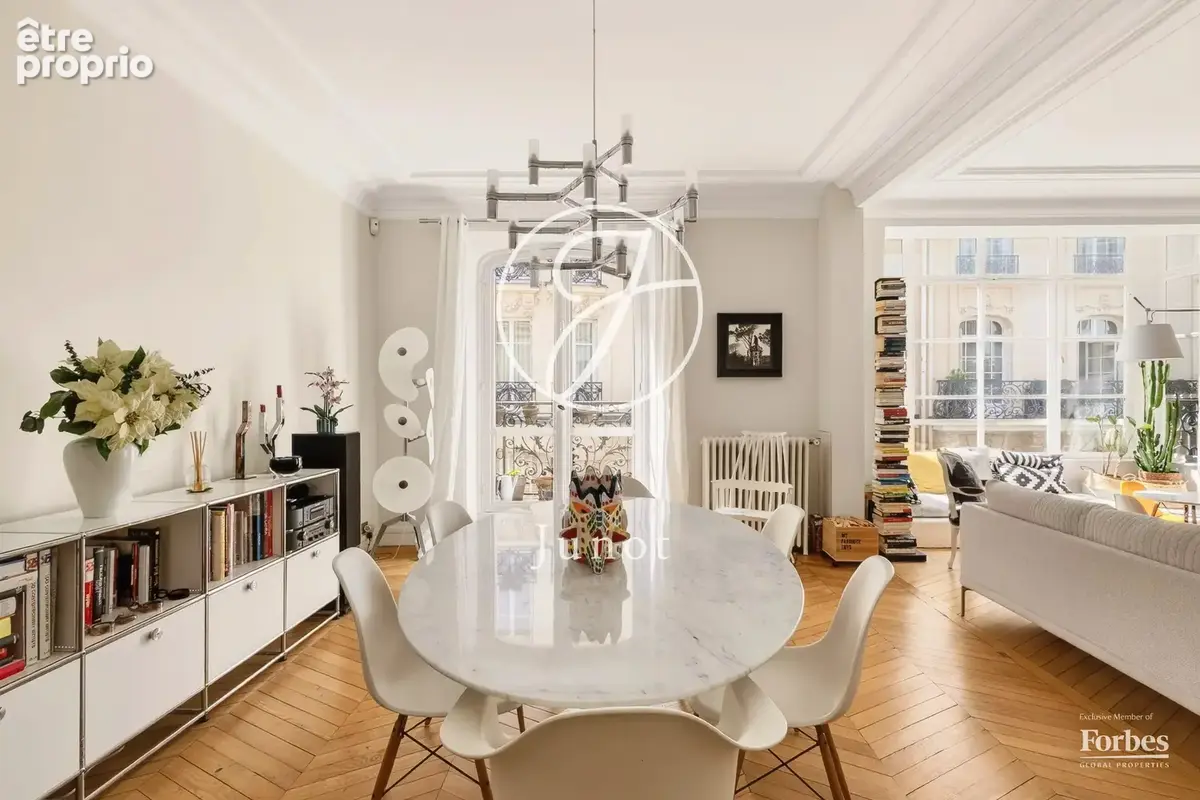 Paris 16e - SPONTINI / LONGCHAMP - Appartement à vendre - 5 pièces - 145,02m² Carrez - 3 chambres - Balcons 4,24 m² -  Charme de - photo 6