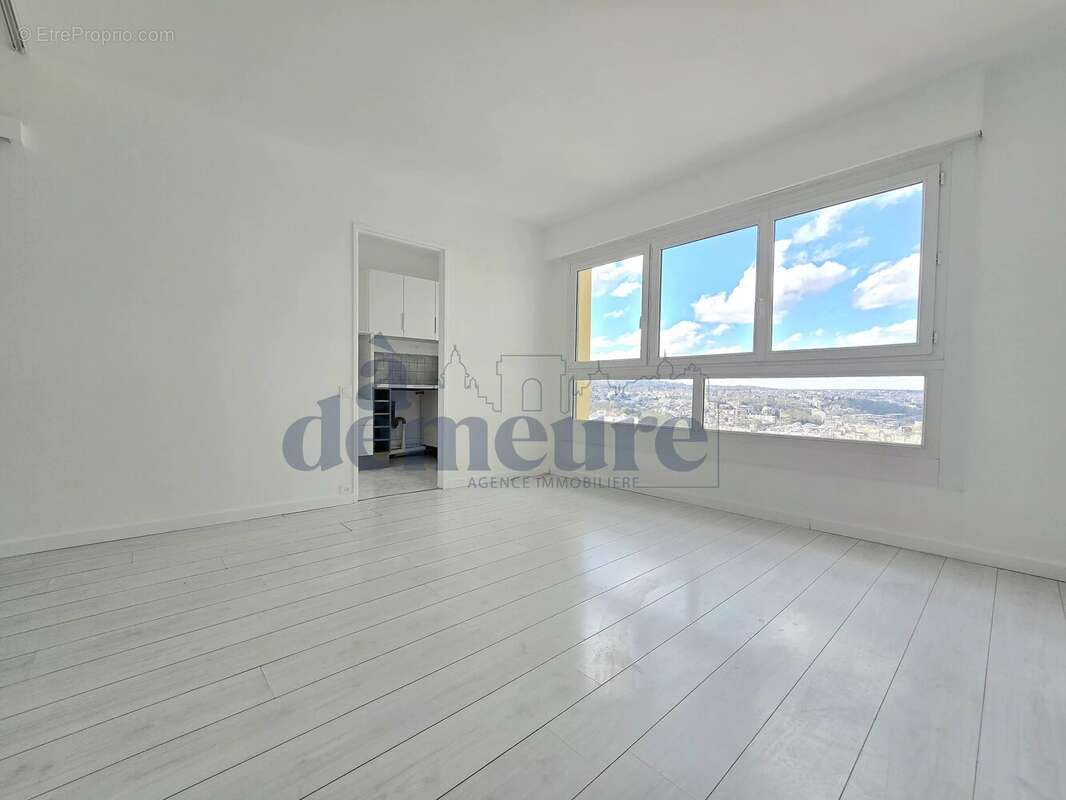 Appartement à ISSY-LES-MOULINEAUX