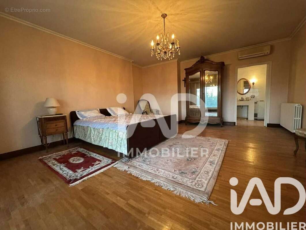 Maison 250 m² à Fleac  - photo 9