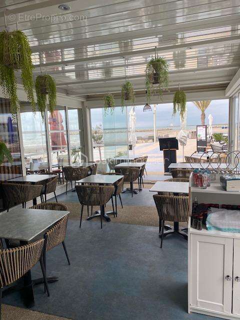 Commerce à LA GRANDE-MOTTE