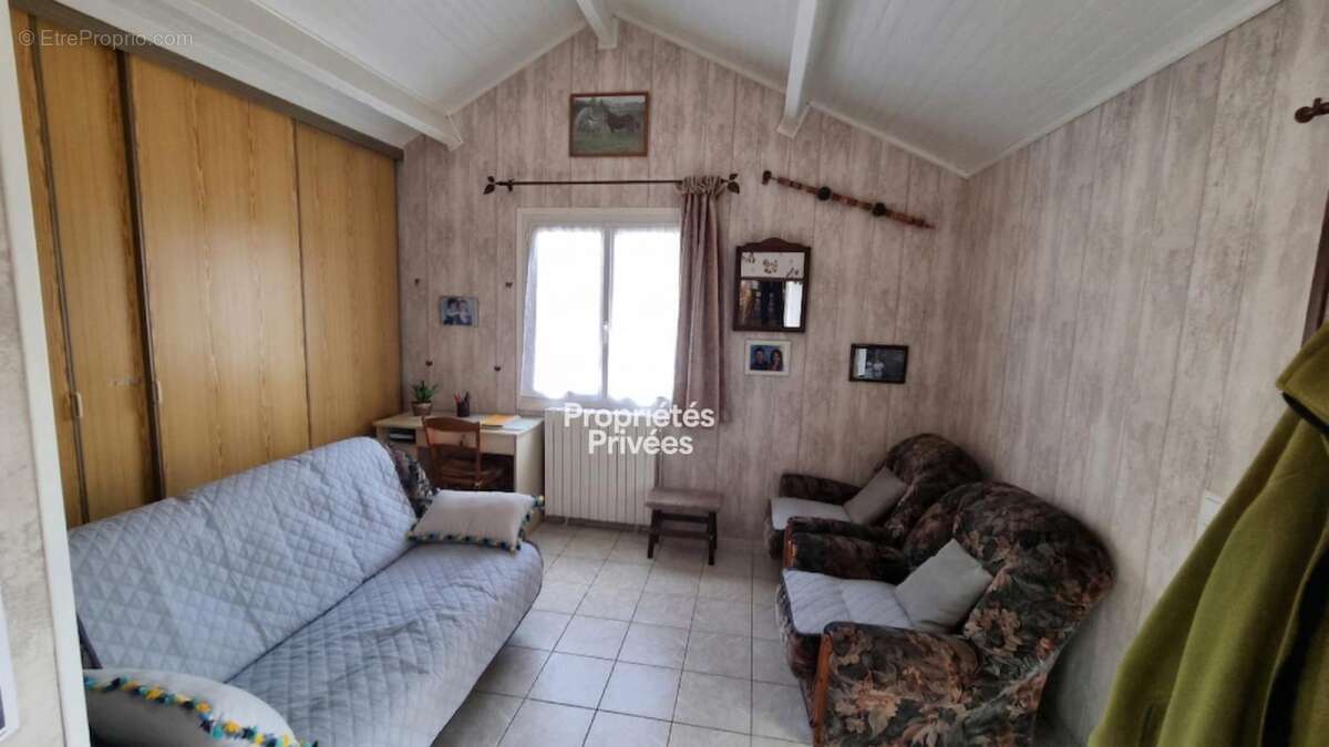 ABJAT SUR BANDIAT - Maison économe DPE B - 133 m² - Idéal bi-famille ou investissement - photo 4