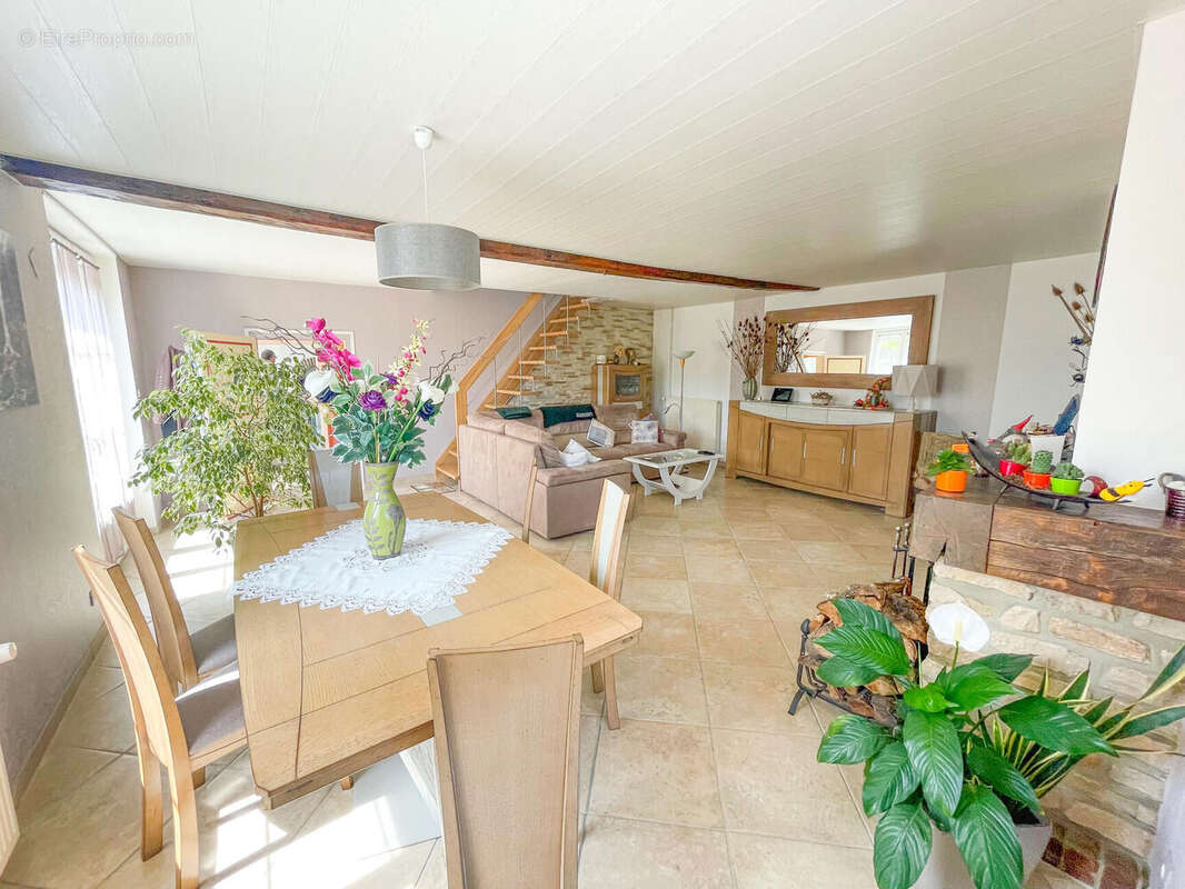 Photo 2 - Maison à CHENNEGY