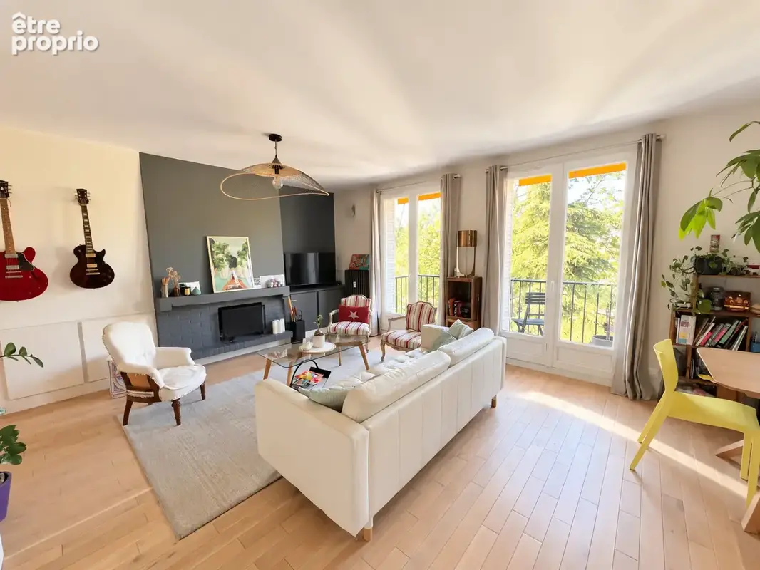 Magnifique Appartement au dernier étage, 4 chambres, Cheminée, balcon et parking - photo 2