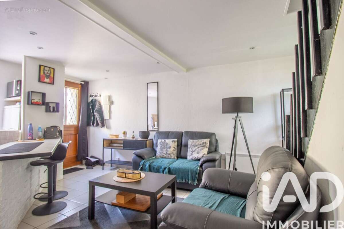 Photo 3 - Appartement à ISSOU