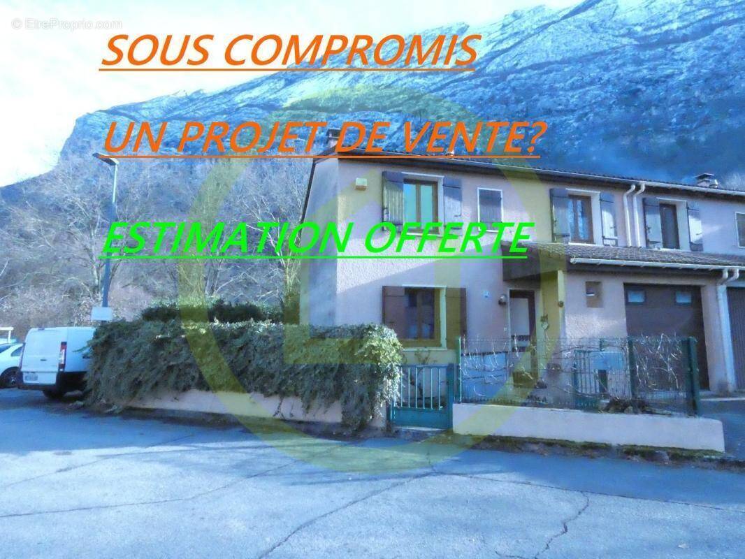 Maison à SAINT-EGREVE