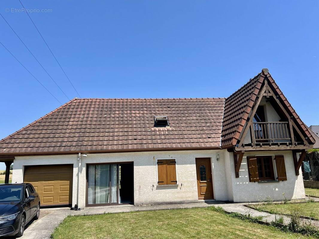 Maison à CHAUNY