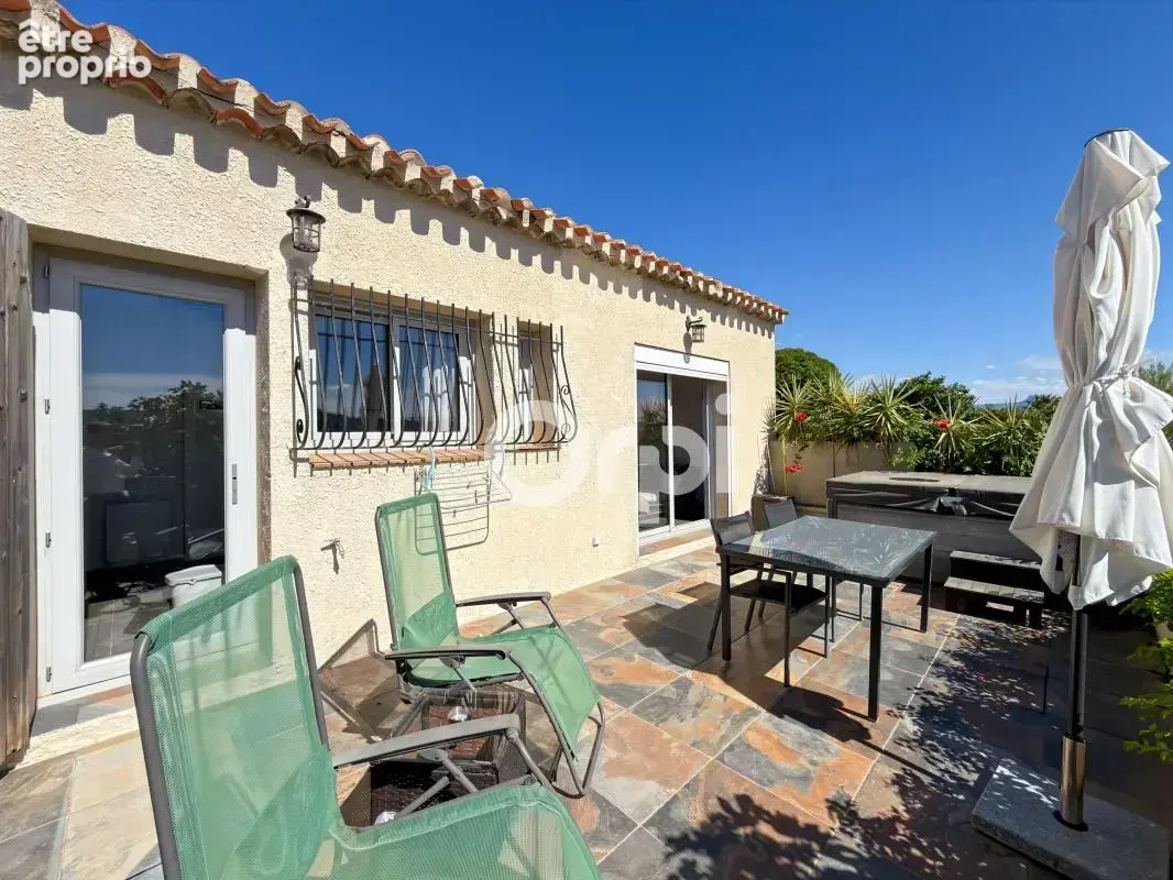 ** Cassis - Ensemble de trois appartements ** - photo 6