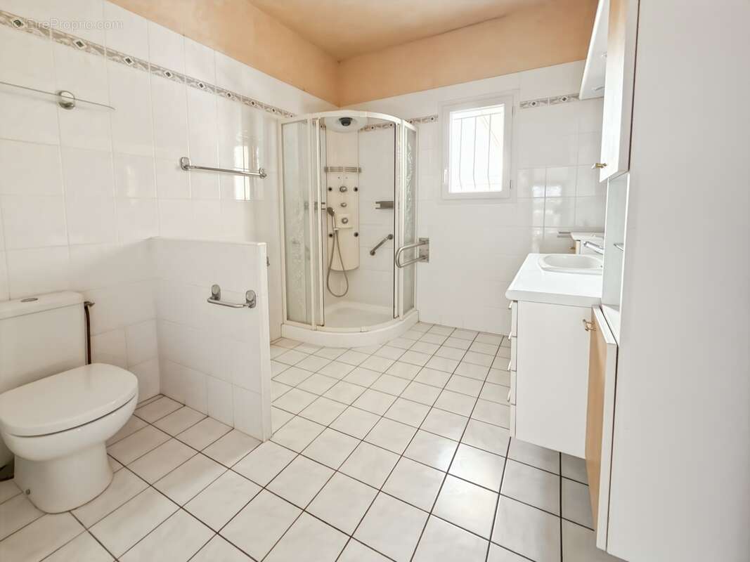 Dept(86) Vienne à Châtellerault Maison Plain Pied à vendre 6 pièces - photo 11