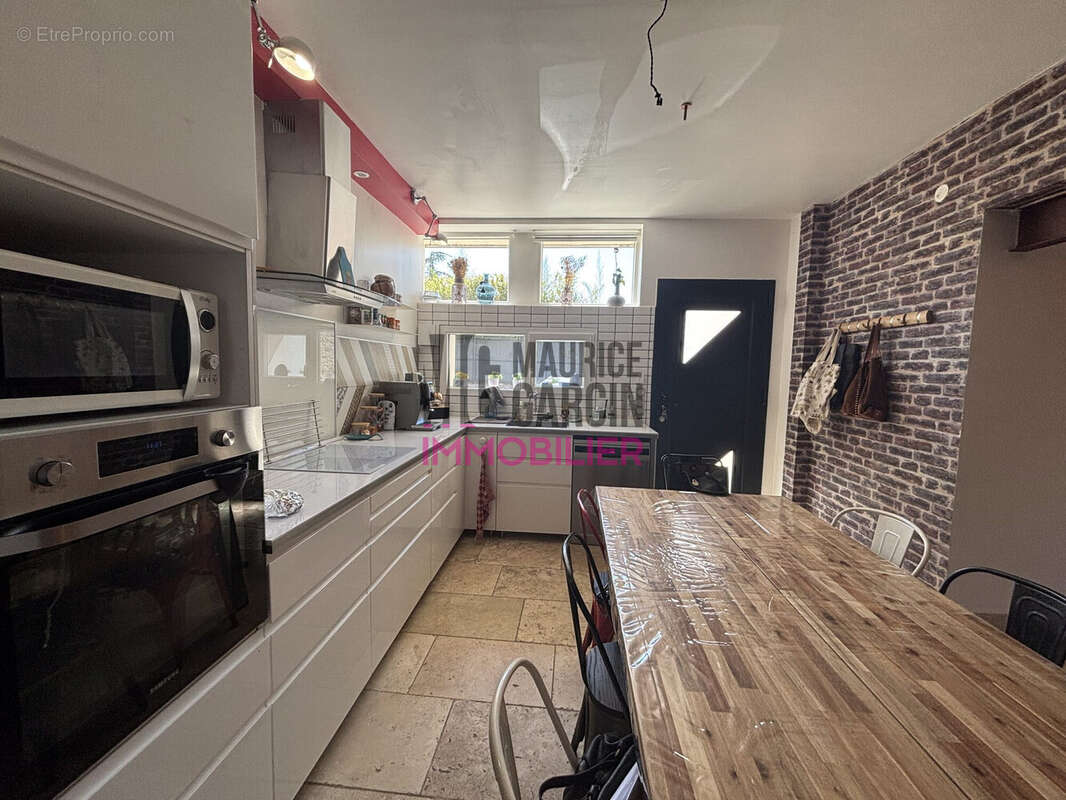 Appartement 128 m² à Saint-Didier  - photo 4