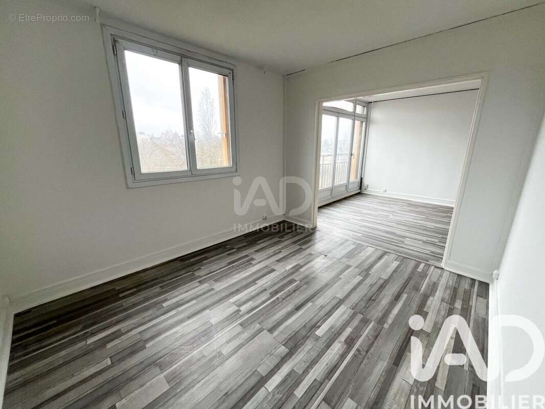 Photo 4 - Appartement à SAVIGNY-SUR-ORGE