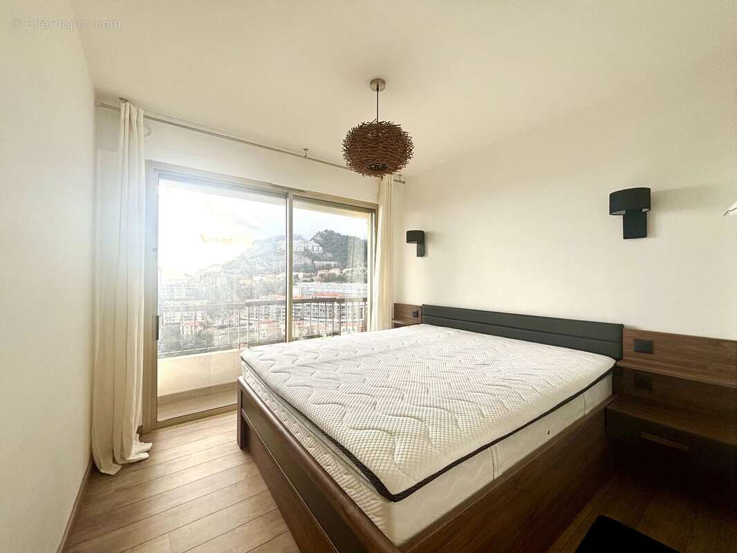 Appartement à BEAUSOLEIL