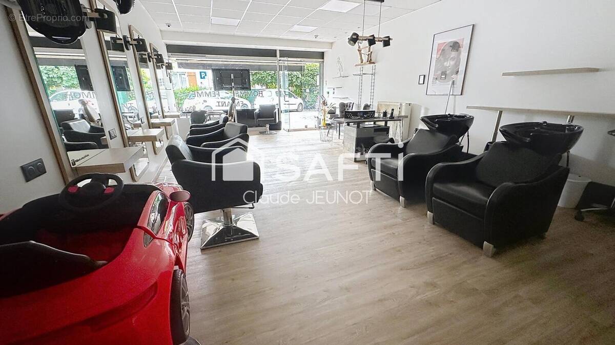 Photo 1 - Commerce à LE BOUSCAT