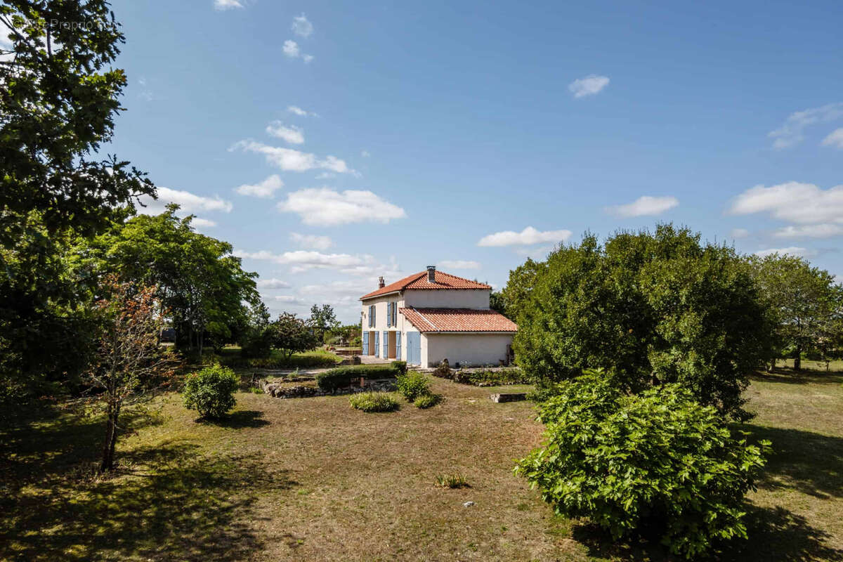 Propriété de campagne - photo 24