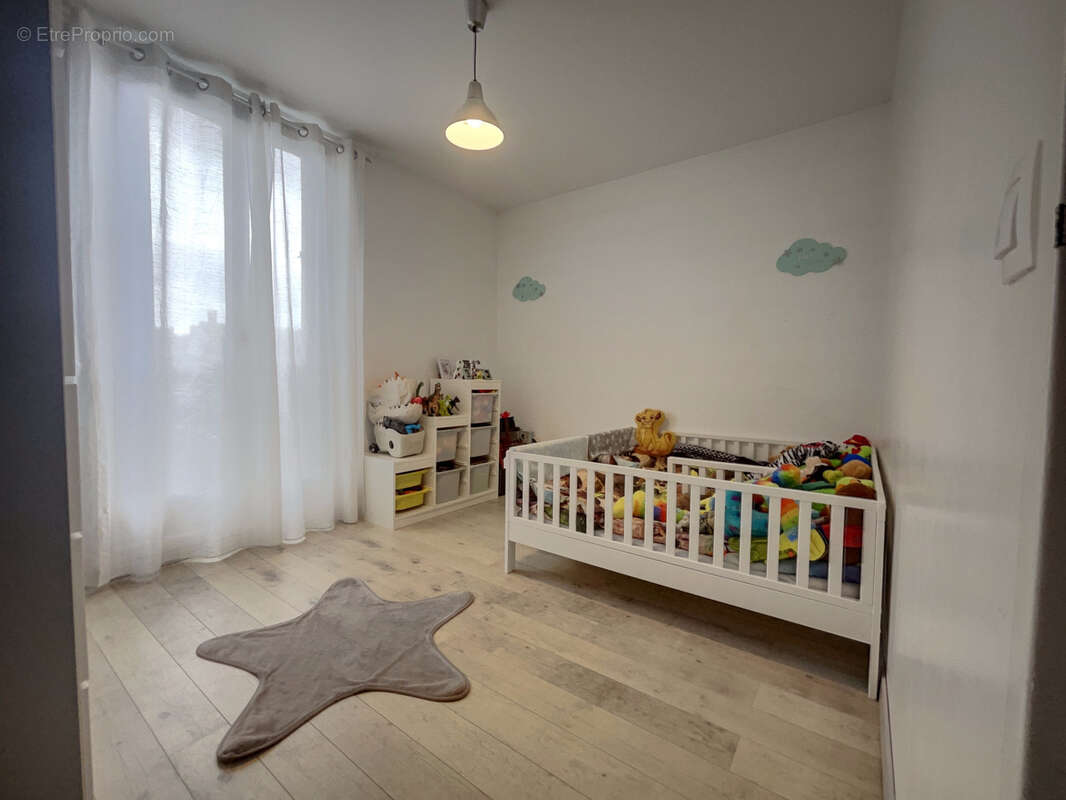 Appartement à SAINT-BRICE-SOUS-FORET