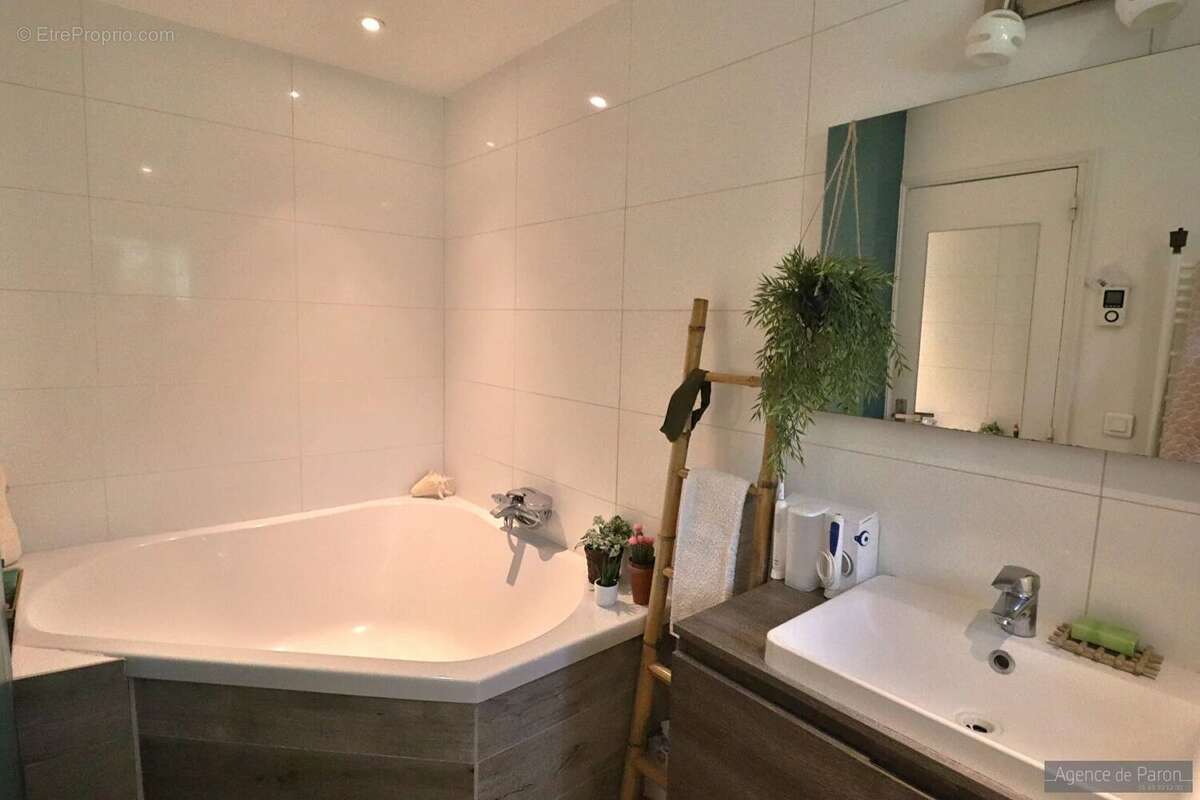 Maison à VERRIERES-LE-BUISSON