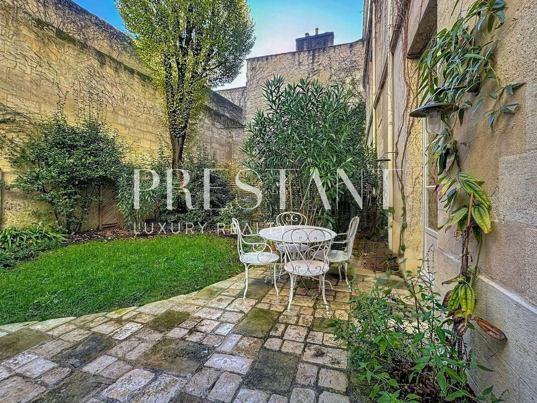 Appartement à BORDEAUX