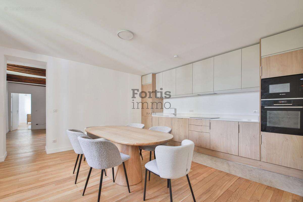 Appartement à PARIS-9E