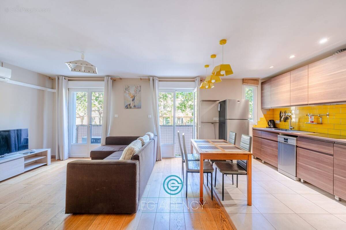 Appartement à MARSEILLE-9E