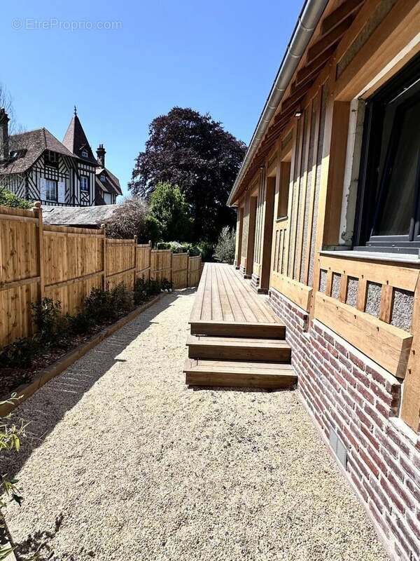 Maison à GONNEVILLE-SUR-MER