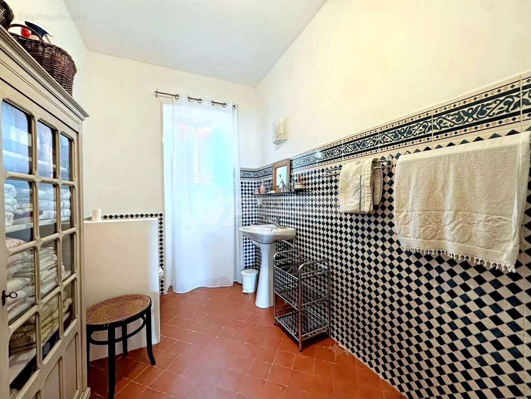 Maison à CHATEAURENARD