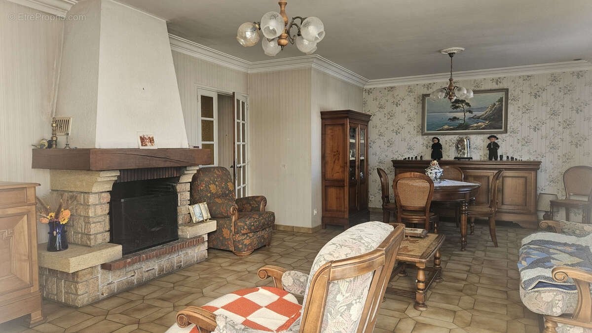 Maison de 114,5 m2 + grand garage, proche bourg ! - photo 9